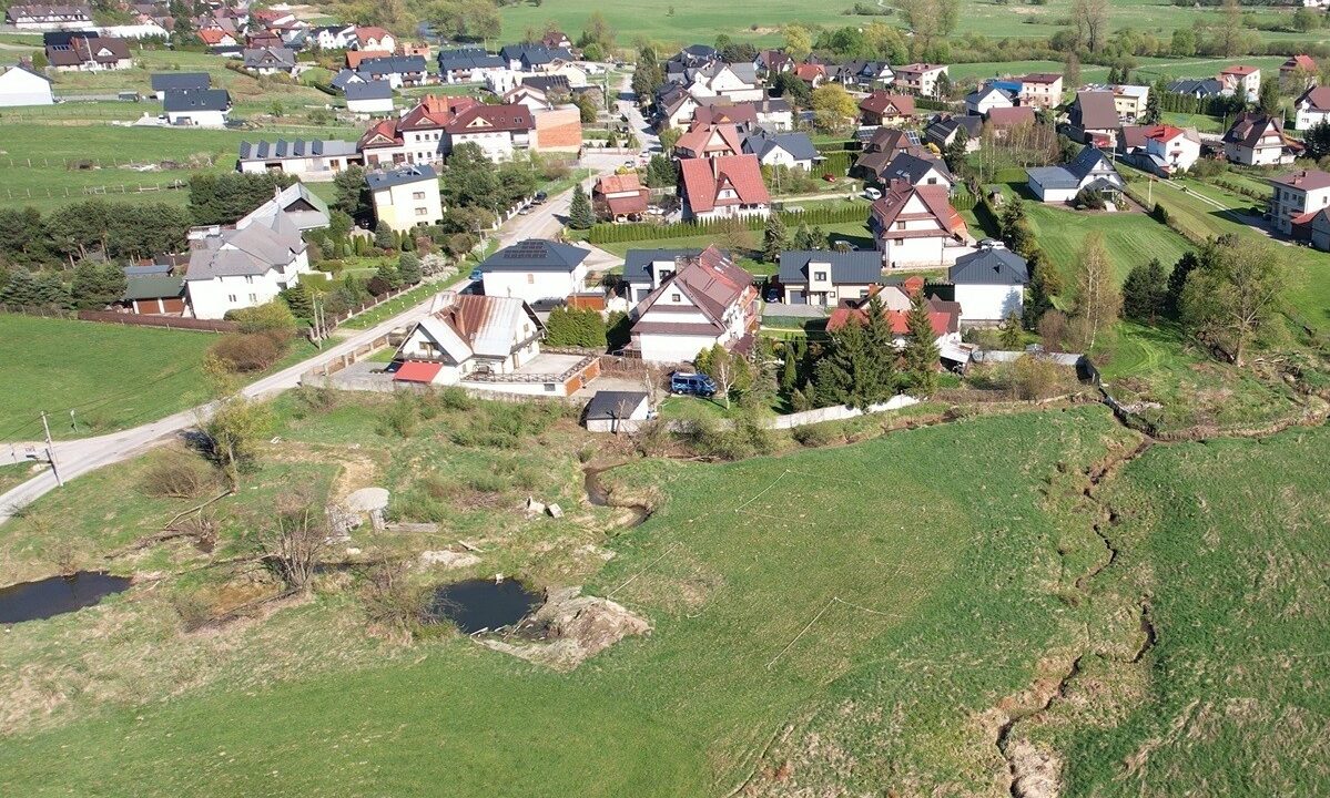 193642_3