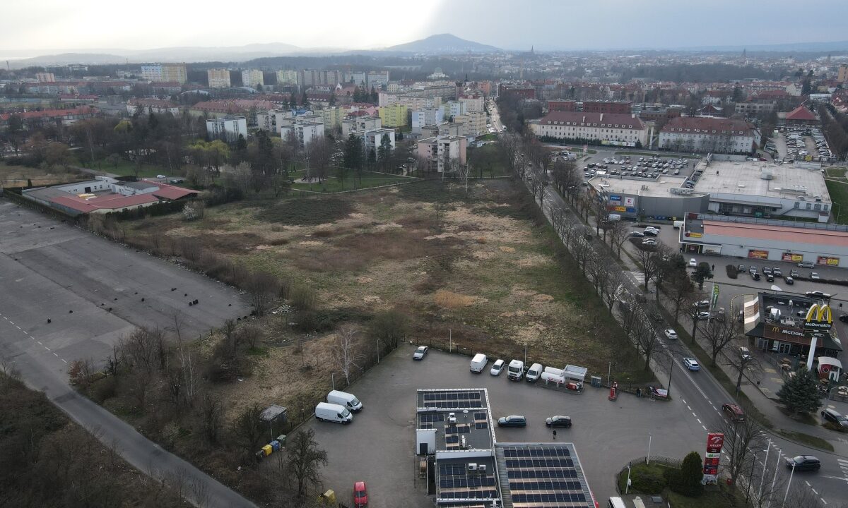 166117_3.jpg