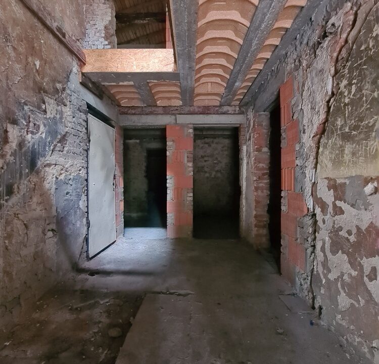 198649_3