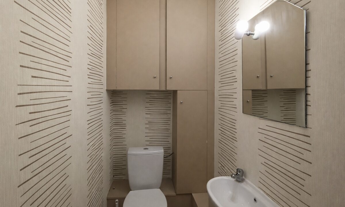 234585_3