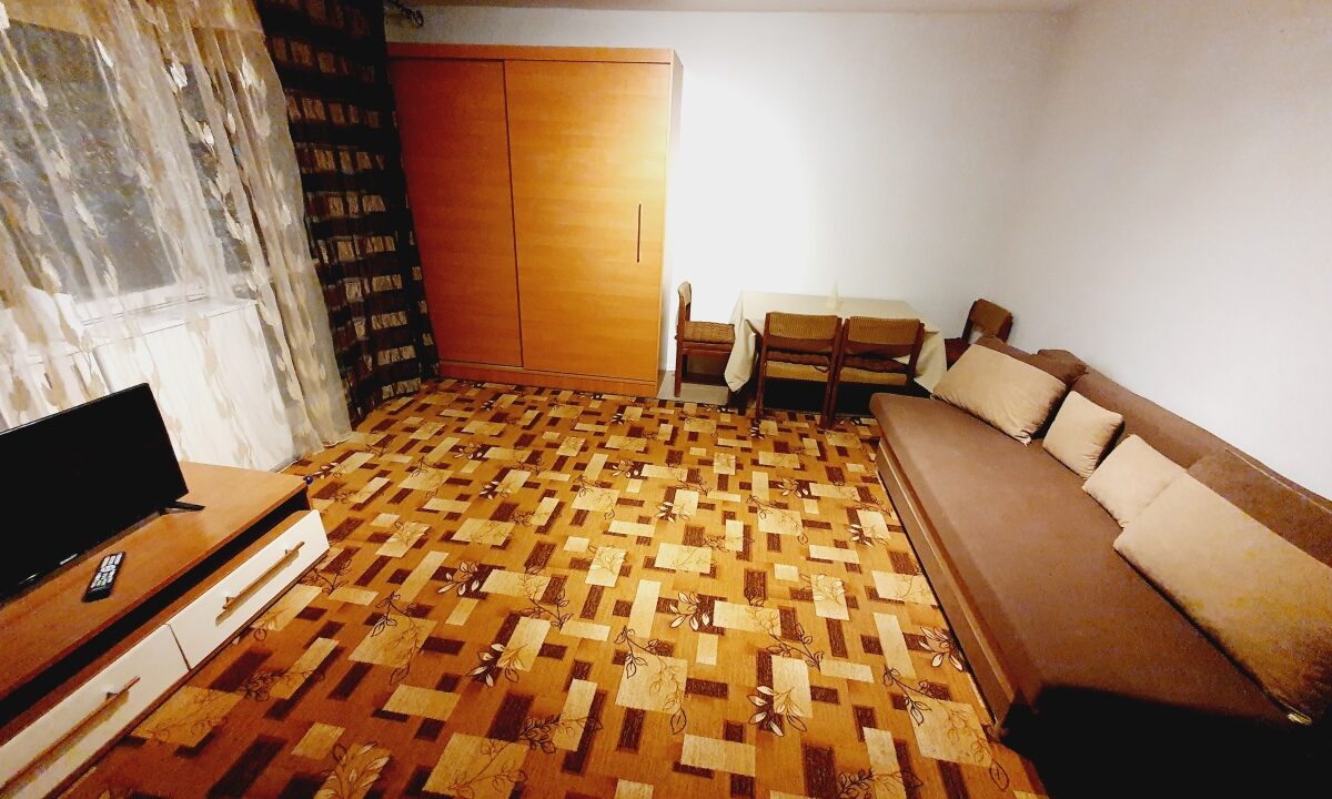 239990_3