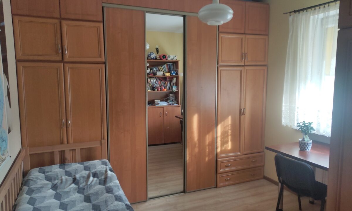 243036_3