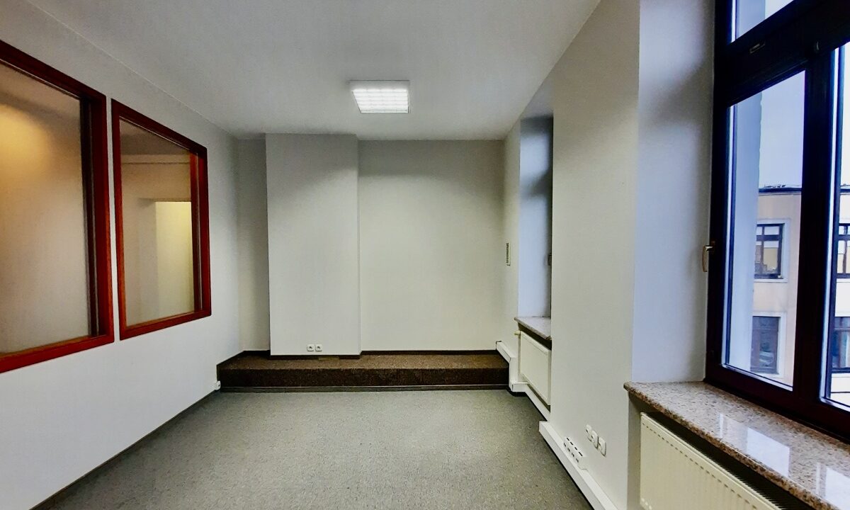244064_3