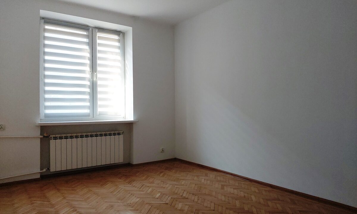 245936_3