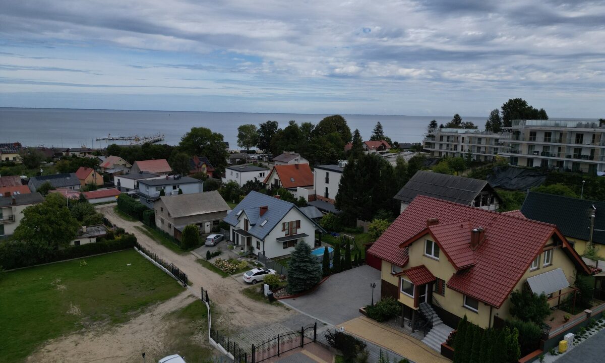 251244_3.jpg