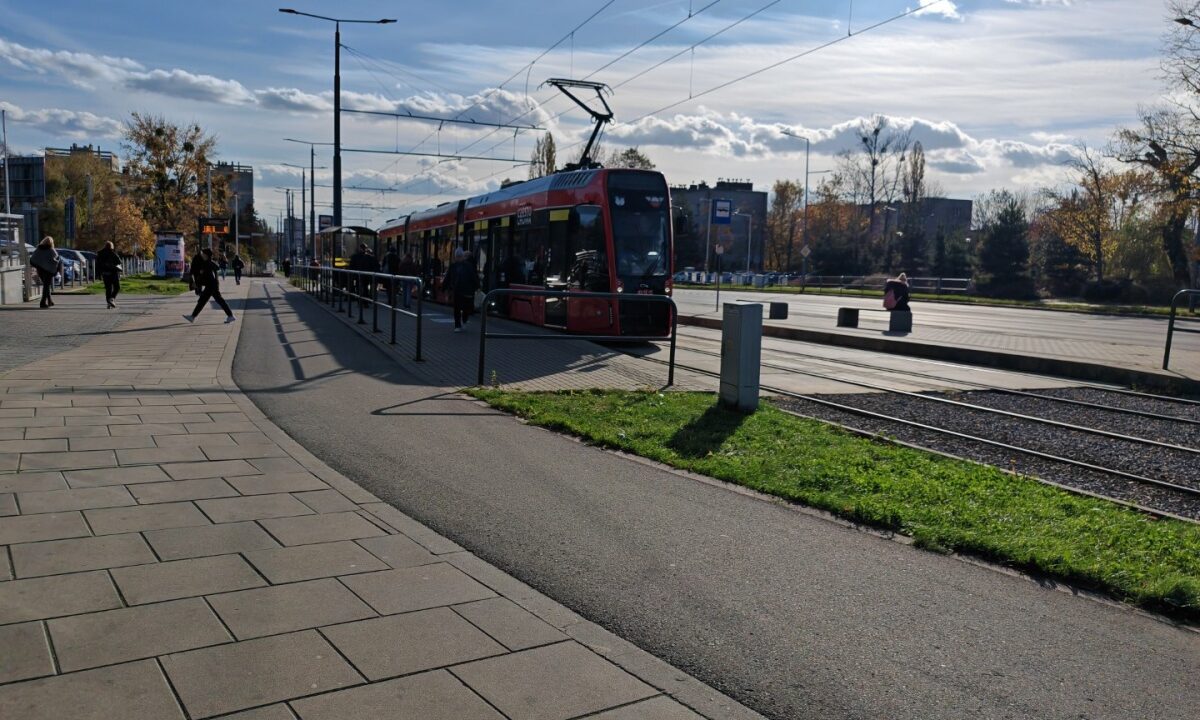 253111_3